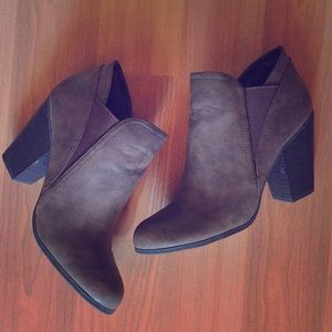 Brown  Fergalicious boots!